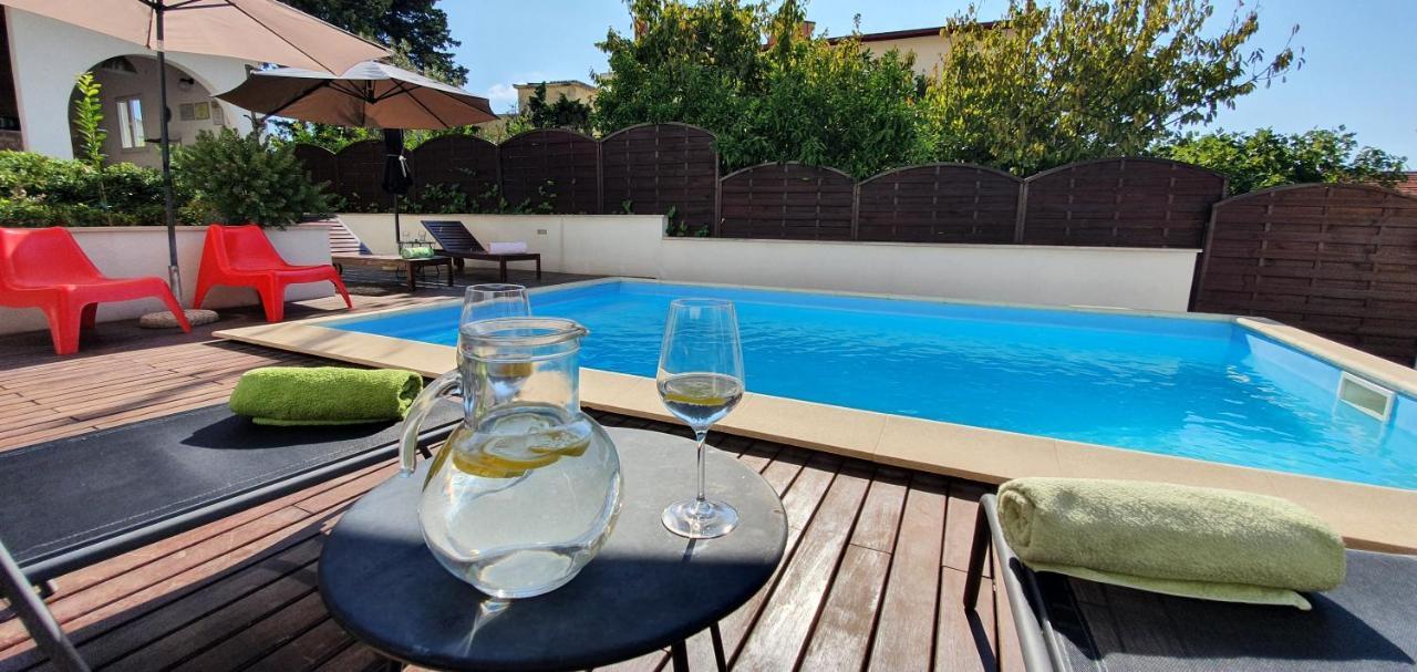 Holiday Home Olive Gradac  Exterior photo
